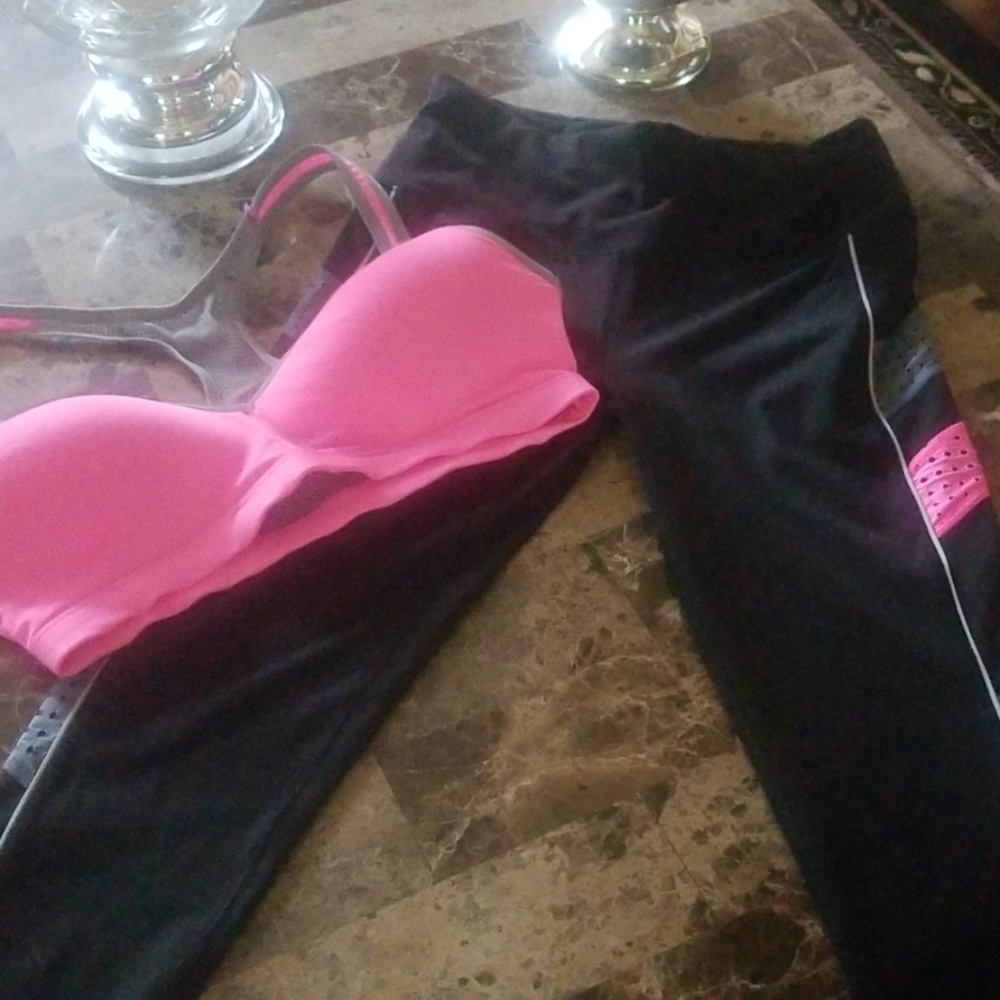 VXS  sport leggings and sports  bra ..